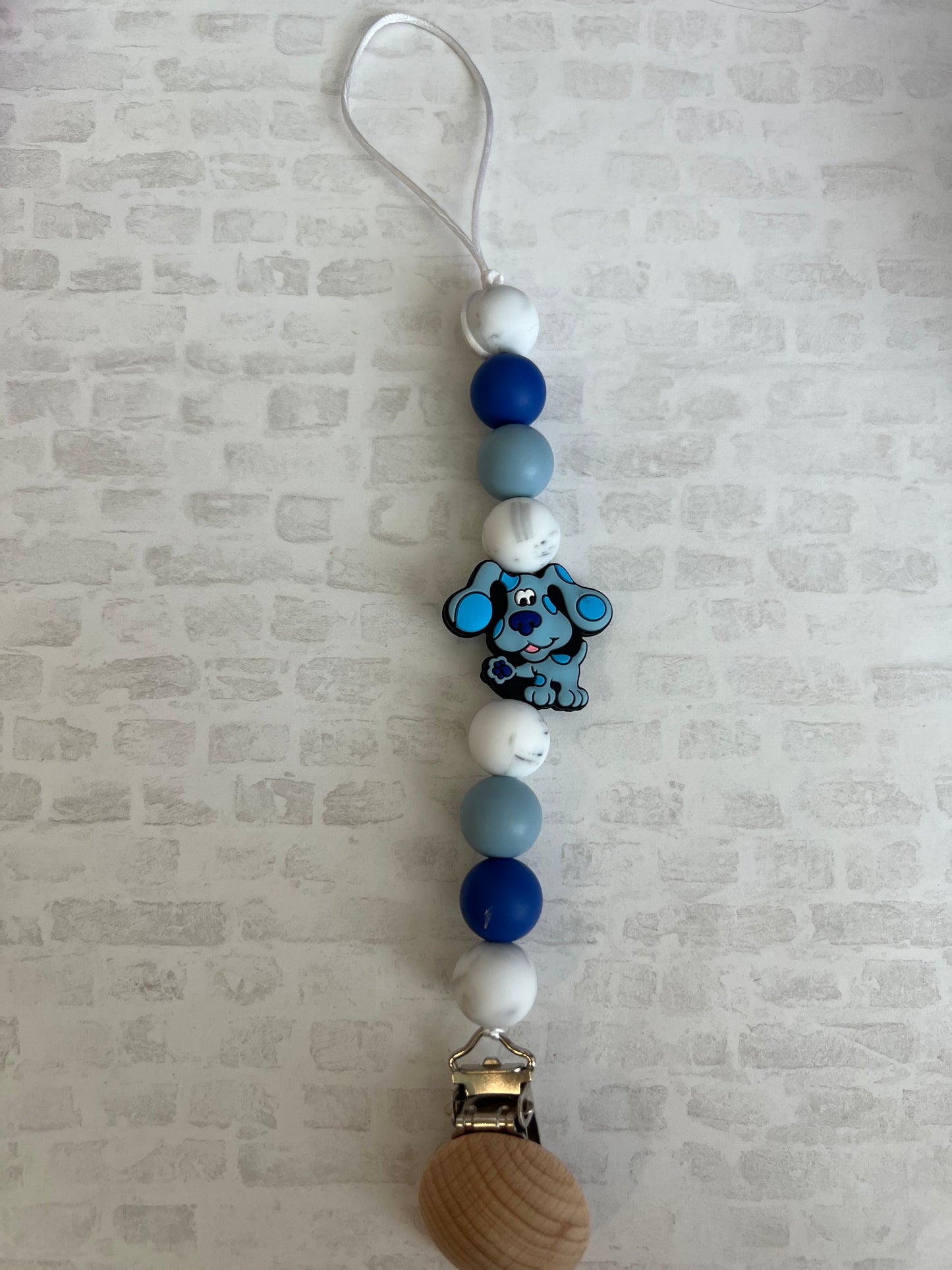 Clues Paci Clip